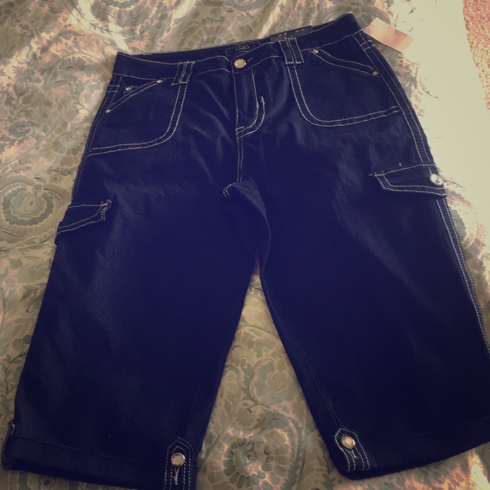 Capris - Picture 2 of 2